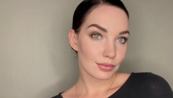 осенний макияж 2022 показывает Лиза Ерохина