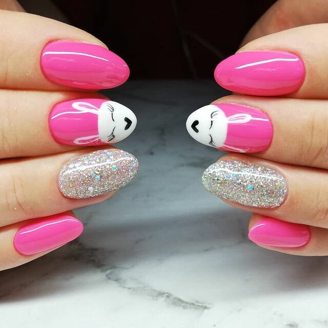 фуксия для ногтей