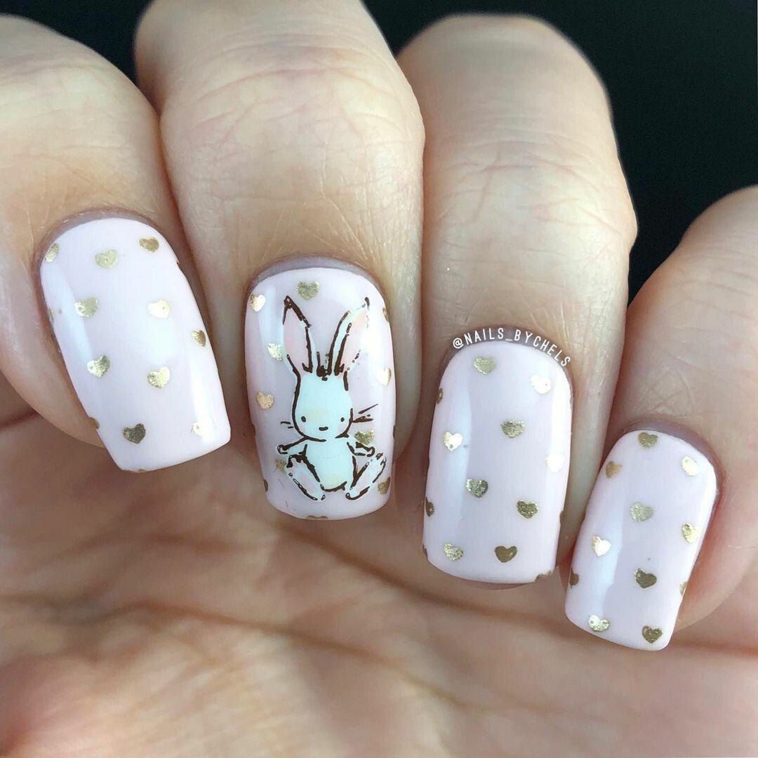 сердечки на ногтях