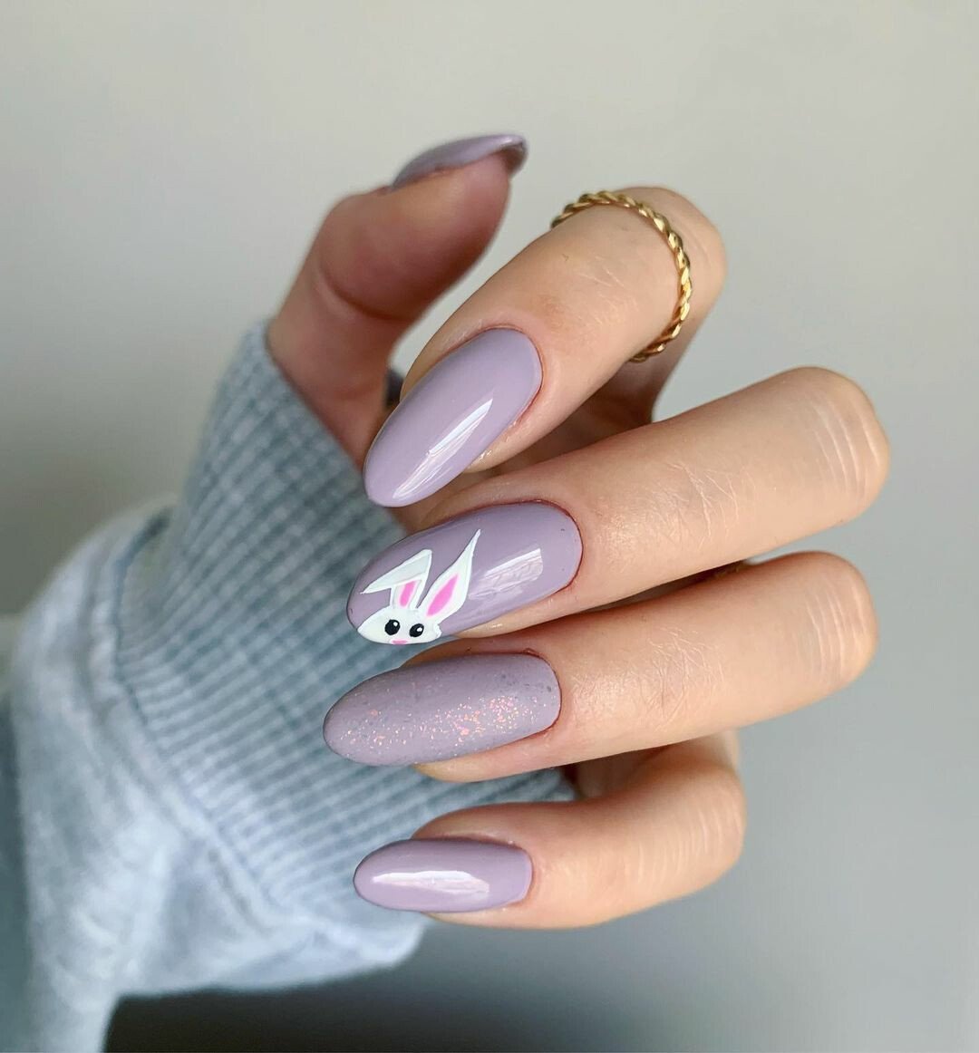 пыльный маникюр