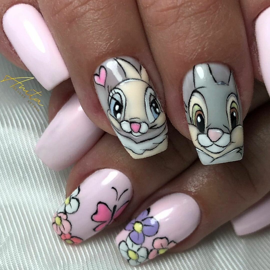 заяц из мультика на ногтях