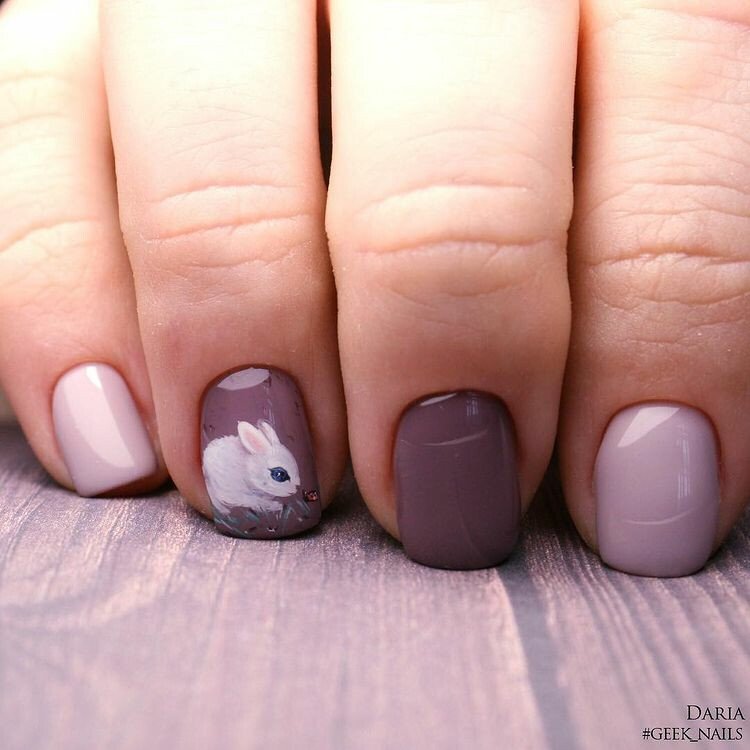 пушистый зайчик на ногтях