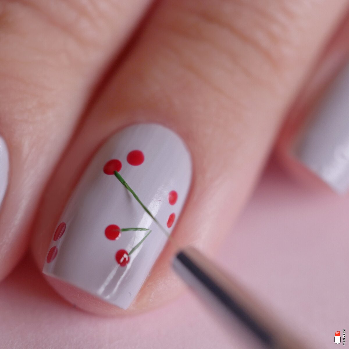 проведите линию кистью