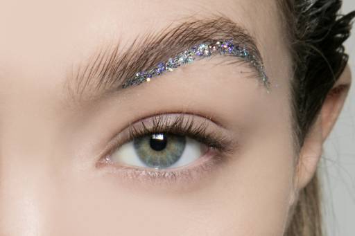 Арт-макияж на Новый год с глиттером: 5 идей фото 10020
