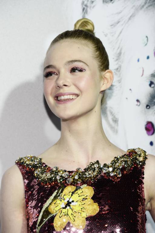 Арт-макияж на Новый год с глиттером: 5 идей фото 10022