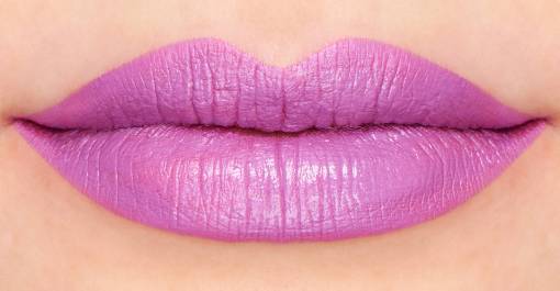 лиловая помада