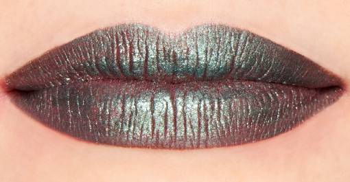 зеленая помада