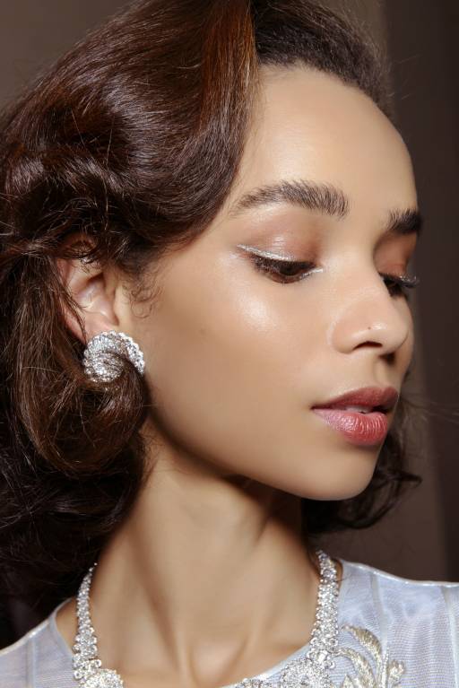 серебряная стрелка